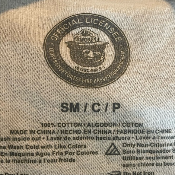 Bear graphic tee - Picture 9 of 9